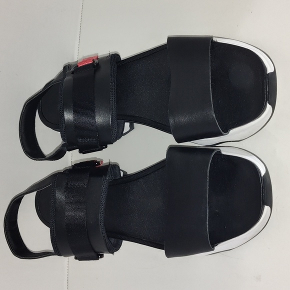 Sorel KINETIC™ Impact Slingback Heel Women's Sandal Size Black/White Sz 11 - Picture 3 of 10